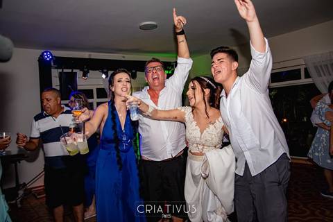 Inspiração e ideias criativas de fotos fotográfico de festa balada em casamento no Sítio Della Torre'