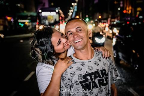 Inspiração e ideias criativas  ensaio fotográfico pré casamento de casal Av. Paulista'