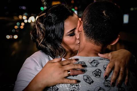 Inspiração e ideias criativas  ensaio fotográfico pré casamento de casal Av. Paulista'