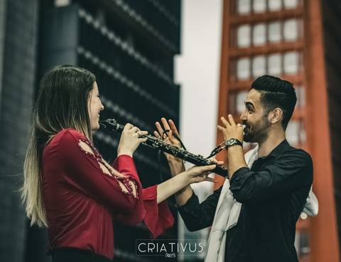 Inspiração e ideias criativas  ensaio fotográfico pré casamento de casal na Av. Paulista'