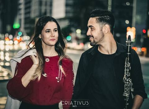 Inspiração e ideias criativas  ensaio fotográfico pré casamento de casal na Av. Paulista'