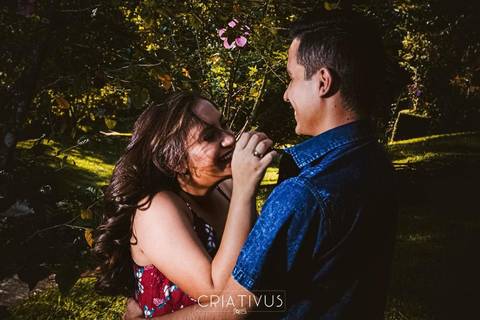 Inspiração e ideias criativas  ensaio fotográfico pré casamento de casal na Chácara Além do Horizonte'