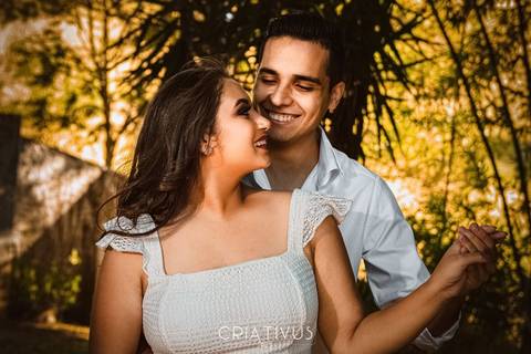 Inspiração e ideias criativas  ensaio fotográfico pré casamento de casal na Chácara Além do Horizonte'