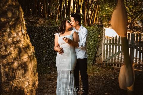 Inspiração e ideias criativas  ensaio fotográfico pré casamento de casal na Chácara Além do Horizonte'