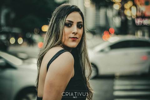 Inspiração e ideias criativas de ensaio girl power ensaio girl boss Ensaio Fotográfico feminino na Av. Paulista'