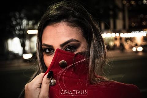 Inspiração e ideias criativas de ensaio girl power ensaio girl boss Ensaio Fotográfico feminino na Av. Paulista'