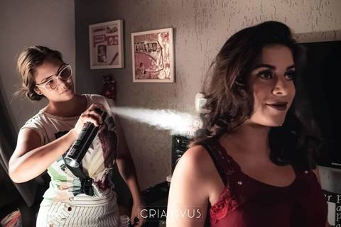 Inspiração e ideias criativas para ensaio fotográfico de gestante em casa'