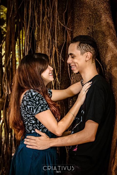  Inspiração e ideias criativas  ensaio fotográfico pré casamento de casal no parque Ibirapuera'