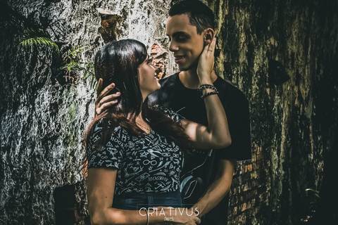  Inspiração e ideias criativas  ensaio fotográfico pré casamento de casal no parque Ibirapuera'