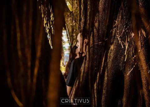  Inspiração e ideias criativas  ensaio fotográfico pré casamento de casal no parque Ibirapuera'