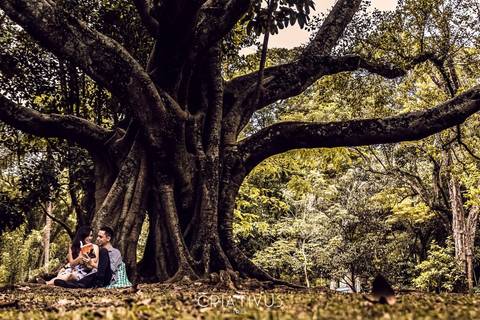  Inspiração e ideias criativas  ensaio fotográfico pré casamento de casal no parque Ibirapuera'