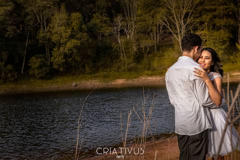 Inspiração e ideias criativas  ensaio fotográfico pré casamento de casal na Associação Santa Terezinha'