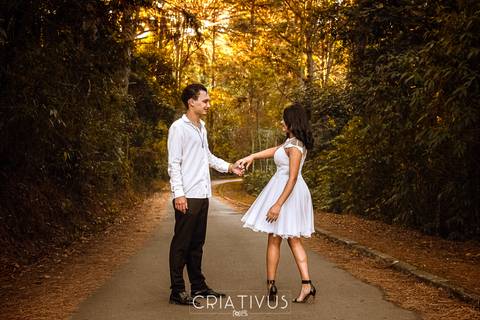 Inspiração e ideias criativas  ensaio fotográfico pré casamento de casal na Associação Santa Terezinha'