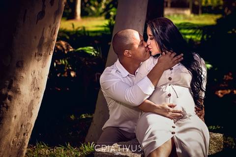 Inspiração e ideias criativas de ensaios fotográfico de gestante no Orquidário Maylasky'