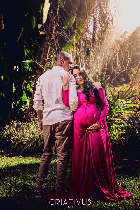 Inspiração e ideias criativas de ensaios fotográfico de gestante no Orquidário Maylasky'