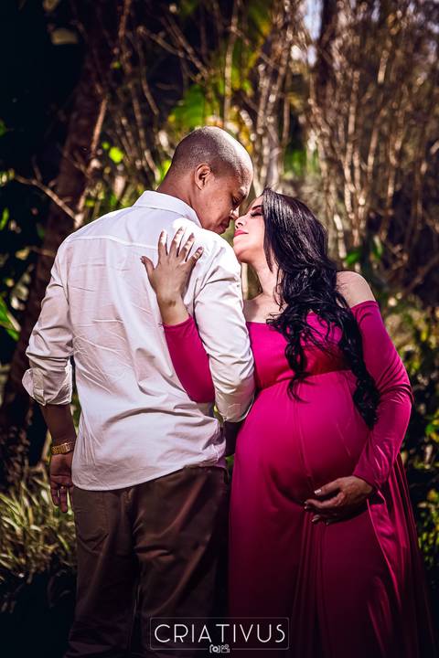 Inspiração e ideias criativas de ensaios fotográfico de gestante no Orquidário Maylasky'