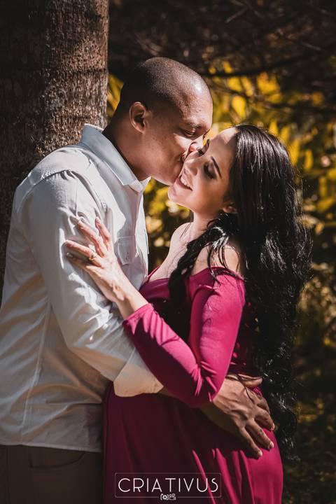 Inspiração e ideias criativas de ensaios fotográfico de gestante no Orquidário Maylasky'