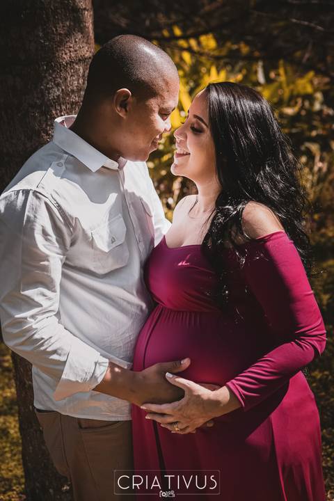 Inspiração e ideias criativas de ensaios fotográfico de gestante no Orquidário Maylasky'