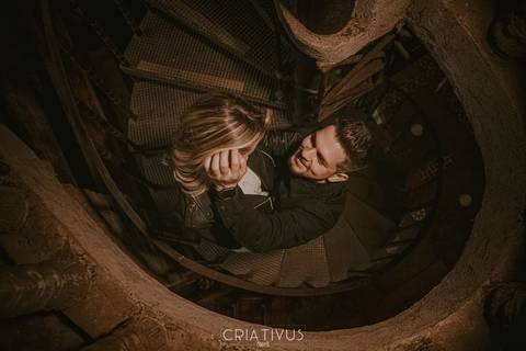 Inspiração e ideias criativas  ensaio fotográfico pré casamento de casal O Velhão'