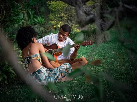 Inspiração e ideias criativas  ensaio fotográfico pré casamento de casal no Orquidário Maylasky'