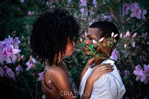 Inspiração e ideias criativas  ensaio fotográfico pré casamento de casal no Orquidário Maylasky'
