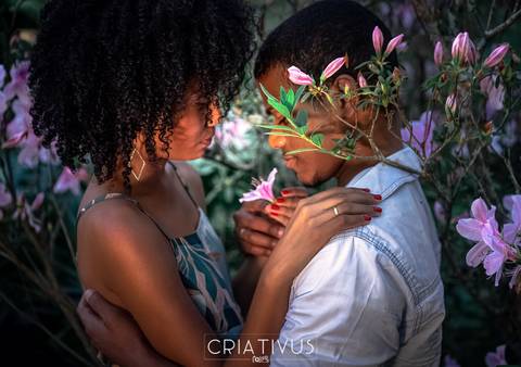 Inspiração e ideias criativas  ensaio fotográfico pré casamento de casal no Orquidário Maylasky'