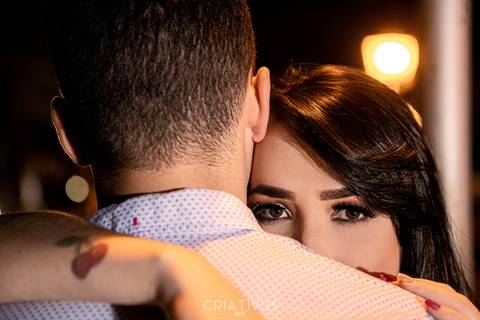 Inspiração e ideias criativas  ensaio fotográfico pré casamento de casal Holambra'