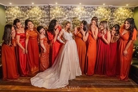 Inspiração e ideias criativas de fotos fotográfico de casamento com madrinhas  Mediterrâneo Tatuapé-SP'