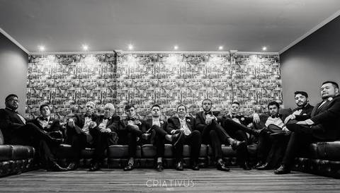 Inspiração e ideias criativas de fotos fotográfico de casamento com padrinhos  Mediterrâneo Tatuapé-SP'