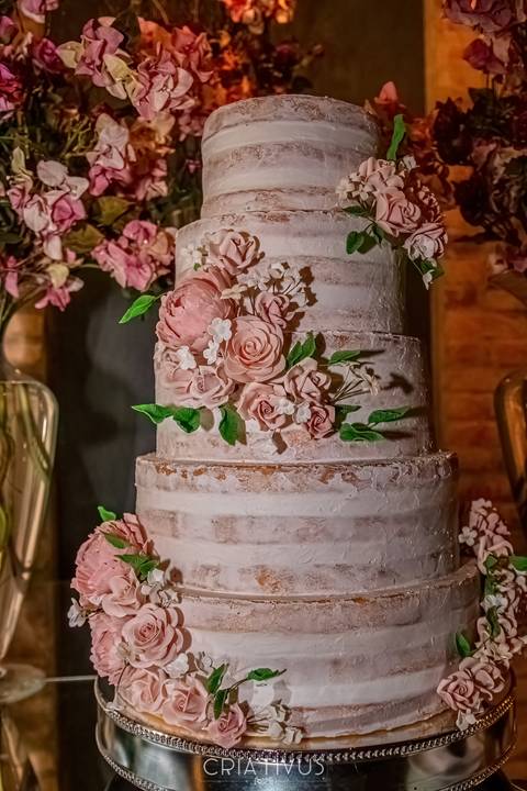 Inspiração e ideias criativas de fotos fotográfico de decoração de casamento mesa do bolo no Mediterrâneo Tatuapé-SP'