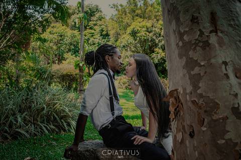 Inspiração e ideias criativas  ensaio fotográfico pré casamento de casal  Orquidário Maylasky'