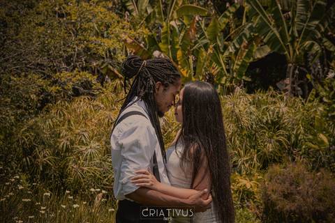 Inspiração e ideias criativas  ensaio fotográfico pré casamento de casal  Orquidário Maylasky'