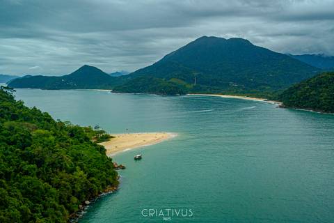 Inspiração e ideias criativas  ensaio fotográfico pré casamento de casal Ubatuba'