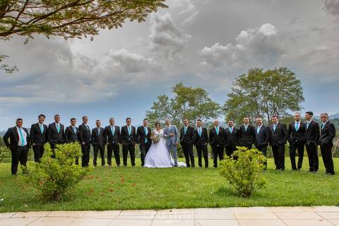 Inspiração e ideias criativas de fotos fotográfico de casamento com os padrinhos no Espaço Romance'