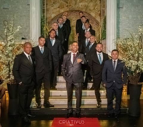 Inspiração e ideias criativas de fotos fotográfico de casamento com padrinhos na Mansão Cidade Prime'