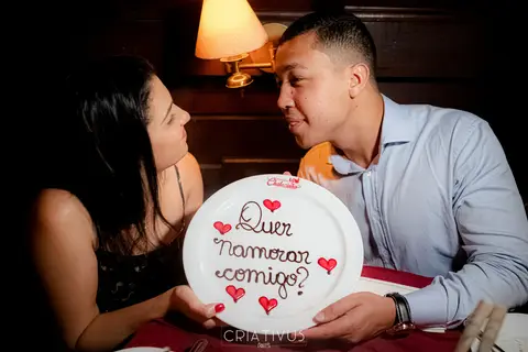 Inspiração e ideias criativas de fotos fotográfico para o Pedido de namoro surpresa romântico Chalezinho Morumbi'