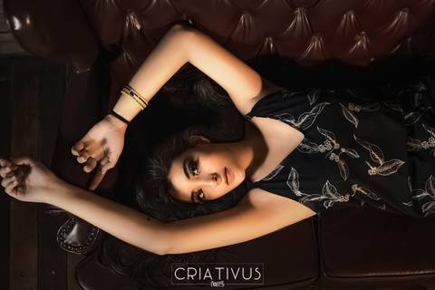 Inspiração e ideias criativas de ensaio girl power ensaio girl boss Ensaio Fotográfico Feminino  BTNK Bar'