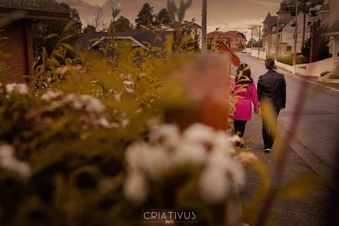 Inspiração e ideias criativas  ensaio fotográfico pré casamento de casal Campos do Jordão'