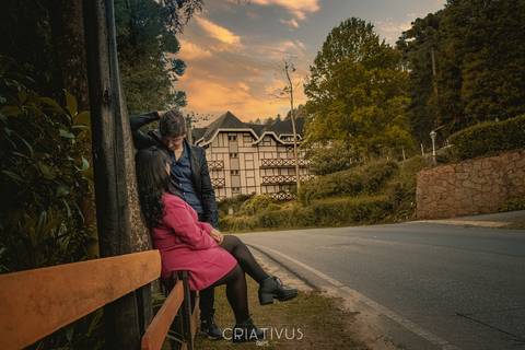 Inspiração e ideias criativas  ensaio fotográfico pré casamento de casal Campos do Jordão'