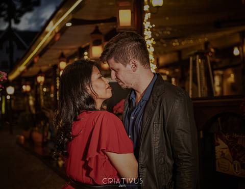 Inspiração e ideias criativas  ensaio fotográfico pré casamento de casal Campos do Jordão'