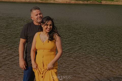 Inspiração e ideias criativas  ensaio fotográfico pré casamento de casal na Aldeia da Serra'