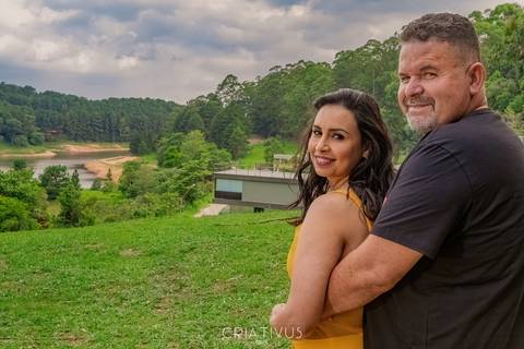 Inspiração e ideias criativas  ensaio fotográfico pré casamento de casal na Aldeia da Serra'