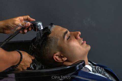 Inspiração e ideias criativas de fotos fotográfico de Making Of do noivo no Espaço Beta'