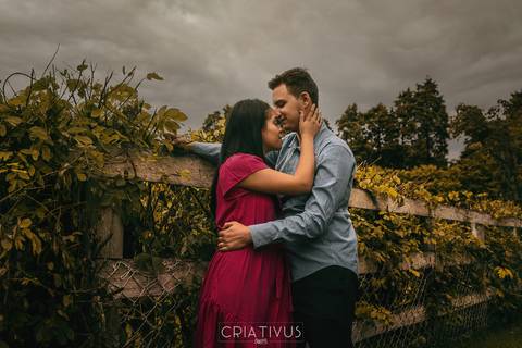 Inspiração e ideias criativas ensaio fotográfico pré casamento de casal em São Roque'
