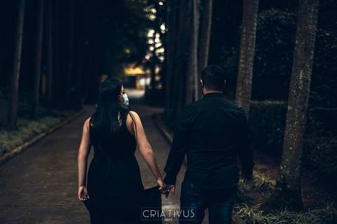 Inspiração e ideias criativas ensaio fotográfico pré casamento de casal no Parque da Água Branca'