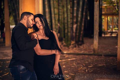 Inspiração e ideias criativas ensaio fotográfico pré casamento de casal no Parque da Água Branca'