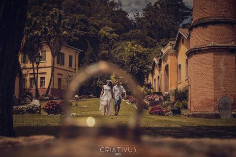 Inspiração e ideias criativas ensaio fotográfico pré casamento de casal Brasital São Roque SP'