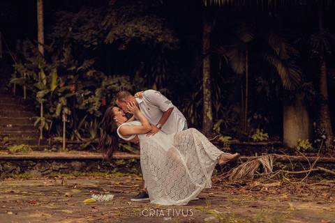 Inspiração e ideias criativas ensaio fotográfico pré casamento de casal Brasital São Roque SP'