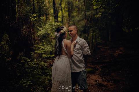 Inspiração e ideias criativas ensaio fotográfico pré casamento de casal Brasital São Roque SP'