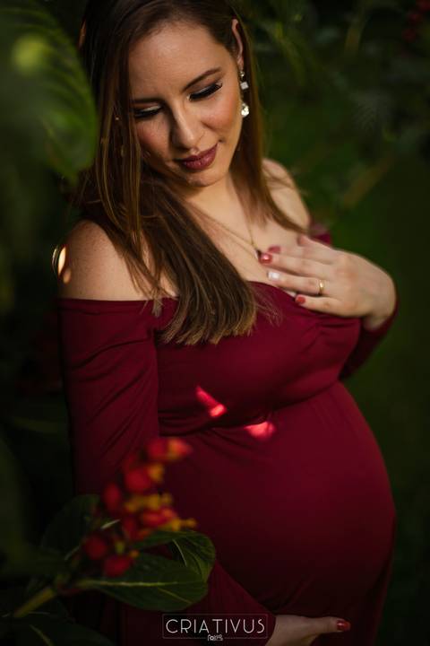 Inspiração e ideias criativas de ensaios fotográfico de gestante no Orquidário Maylasky  São Roque-SP
'